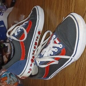 Vans Custom black with red and rose accents.   Men's Sz 6, women's sz 7.5